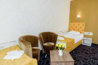 Отель Hotel Prestige Бургас Двухместный номер с 2 отдельными кроватями-8