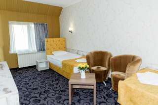 Отель Hotel Prestige Бургас Двухместный номер с 2 отдельными кроватями-9